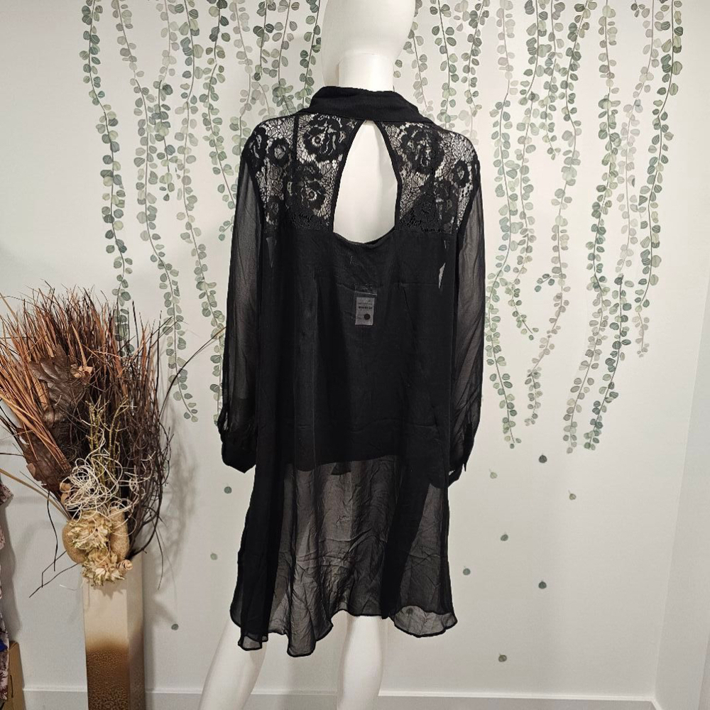 City Chic Black Lace Yoke Sheer High Low Blouse Sz XXL - Picture 6 of 10